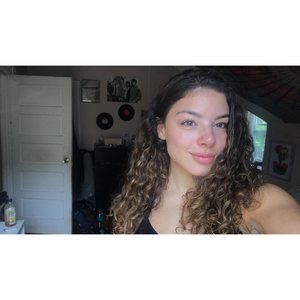 Meet your Posher, Natasha